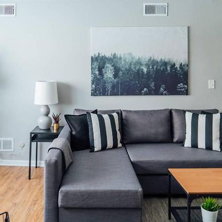 1Br Stylish Apartment, Perfect For Getaway - Oakdale 201 芝加哥 外观 照片